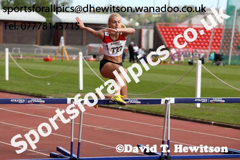 Womens under-20s 400 metres hurdles, North Eastern Track and Field Champs, Gateshead Stadium. Photo: David T. Hewitson/Sports for All Pics
